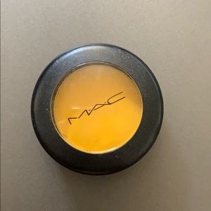 MAC - chrome yellow eyeshadow!